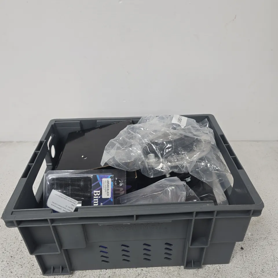 APPROXIMATELY 5 ASSORTED ITEMS INCLUDING BIMECC WHEEL LOCKS