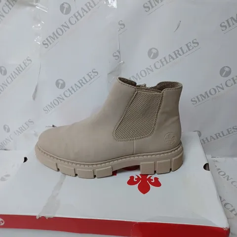 BOXED RIEKER CHUNKY ANKLE BOOTS, OFF WHITE - SIZE 6.5