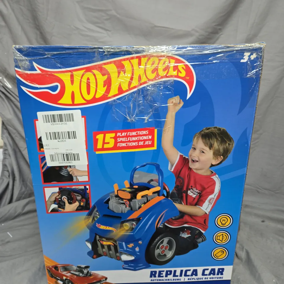 HOT WHEELS CAR ENGINE PLAYSET