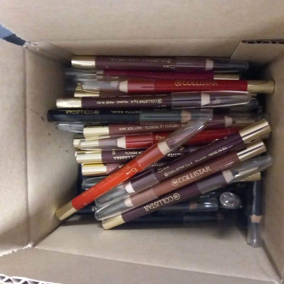 LARGE QUANTITY OF ASSORTED COLLISTAR EYELINERS