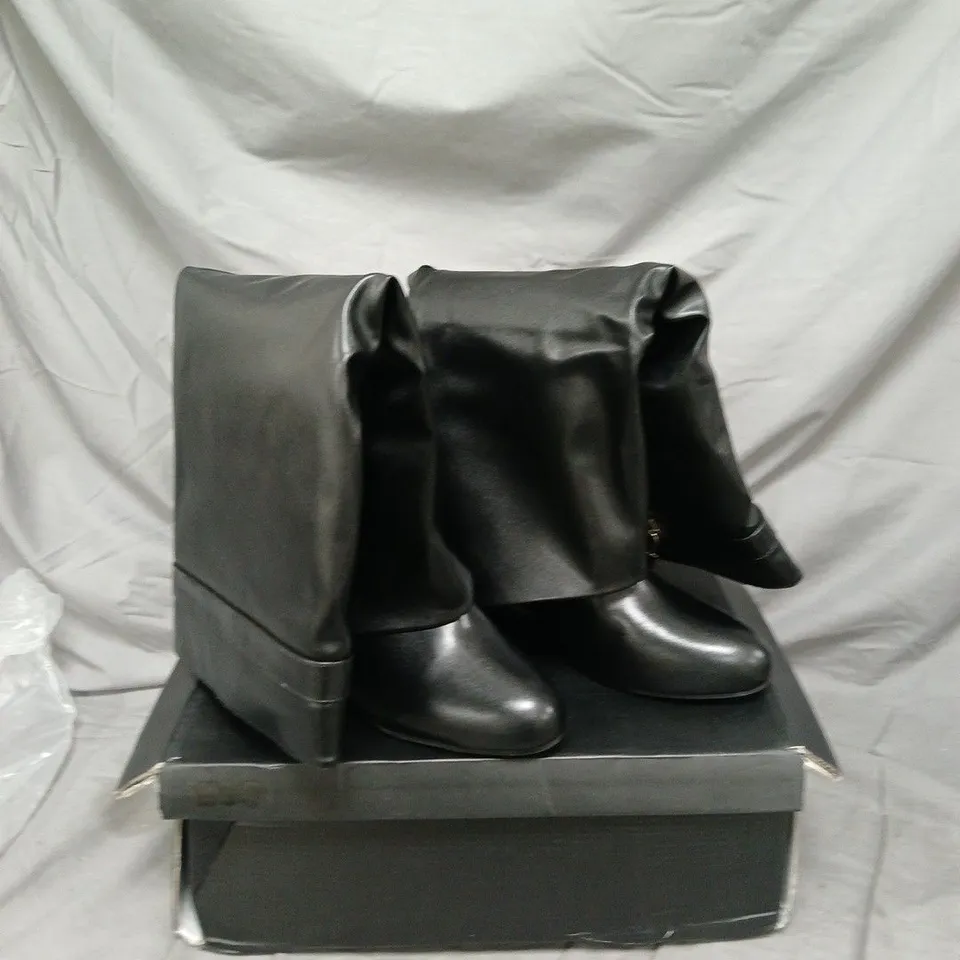 EGO I AM THE ONE KNEE HIGH BOOTS - BLACK - SIZE 7