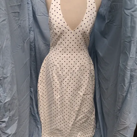 ODDMUSE LONDON WHITE POLKA DOT DRESS - UK S (S)