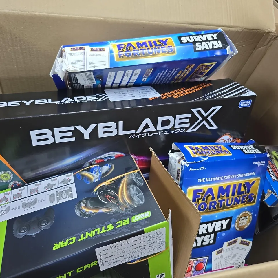 APPROXIMATELY 8 ASSORTED TOYS & GAMES PRODUCTS TO INCLUDE BEYBLADEX, STUNT FLIP CARS, FAMILY FORTUNES SURVEY SAYS, ETC
