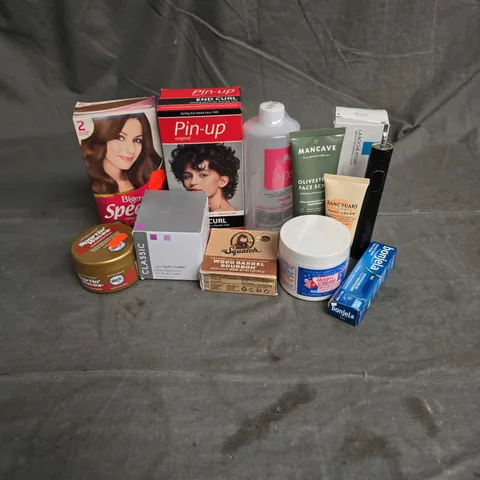 APPROXIMATELY 20 ASSORTED HEALTH & BEAUTY PRODUCTS TO INCLUDE - SANCTUARY SPA HAND CREAM - ANNA LOTAN LIPO SOFT CREAM - MANCAVE FACE SCRUB - ETC