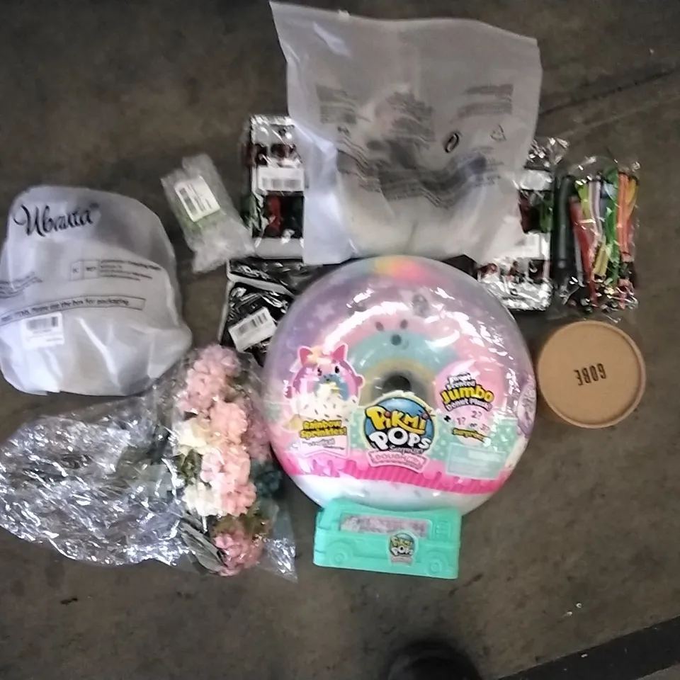 PALLET OF ASSORTED ITEMS INCLUDING PIKMI POPS, SKY CASE PHONE CASES, OPARD, UBAUTA MASK, BABABUB CRINKLE BABY CLOTH, VARDHAMAN EYEBROW THREAD