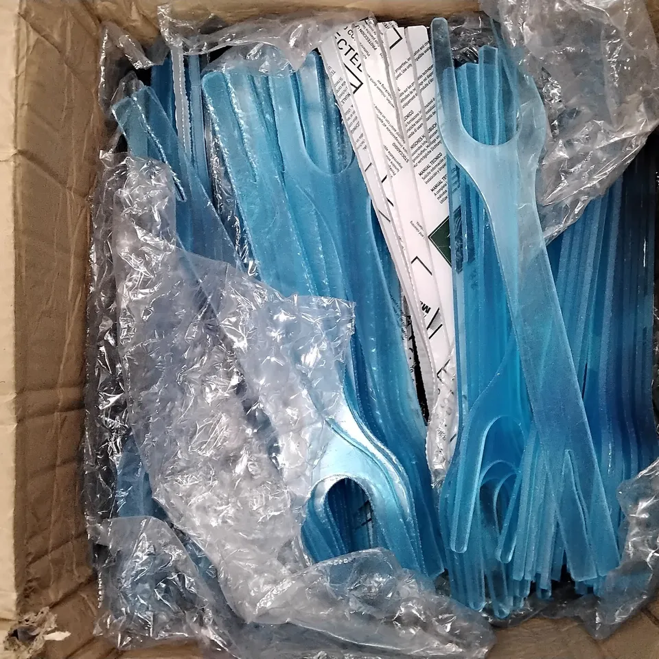 BOX OF CLEAR ACRYLIC PIECES 