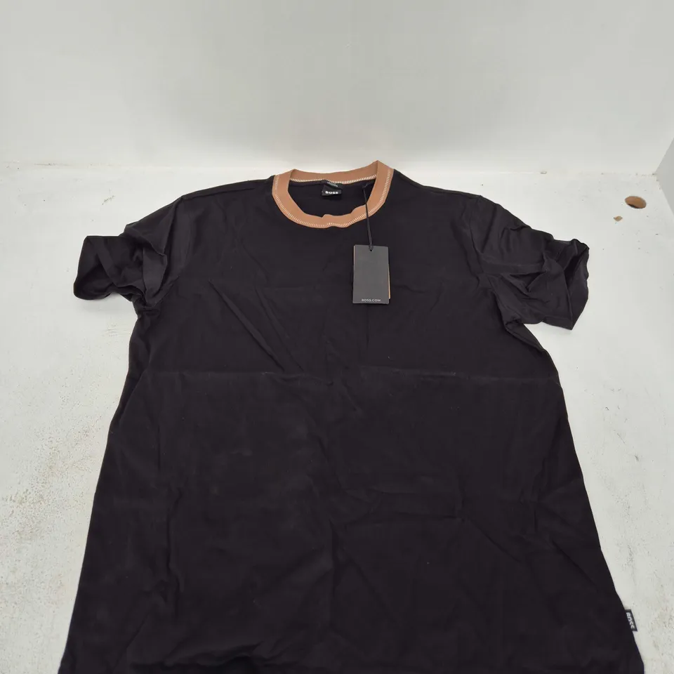 HUGO BOSS SLIM FIT MERCERISED T‑SHIRT – BLACK WITH TAN COLLAR (UK XL)