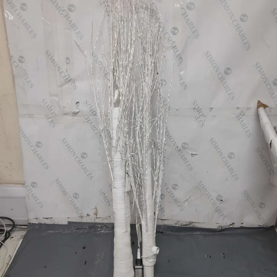 CAGE OF APPROXIMATELY 10 ASSORTED ITEMS TO INCLUDE - DREW DROP LED TREE LIGHT, PEONY POTTED PHALANEOPSIS ORCHID, AND COZEE HOME FAUX FUR AND VELVETSOFT HEATED THROW ETC.