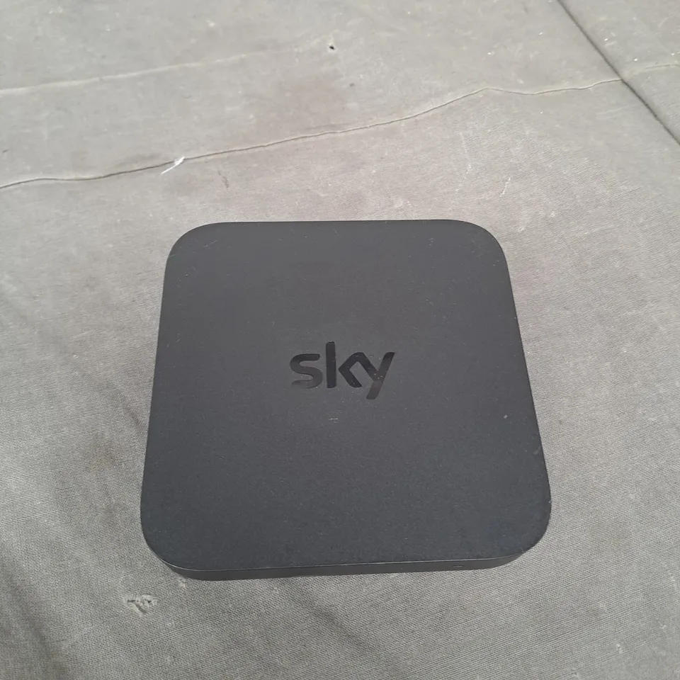 SKY WIRELESS HUB