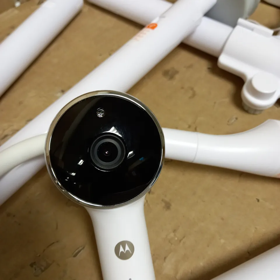 MOTOROLA LUX85CONNECT BABY MONITOR WITH MOUNT