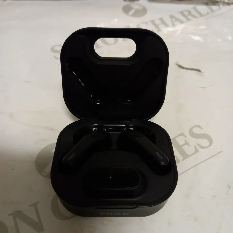 MIXX STREAMBUDS HYBRID CHARGE TRUE WIRELESS EARBUDS
