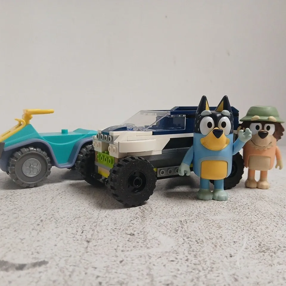 APPROXIMATELY 15 ASSORTED TOYS AND GAMES