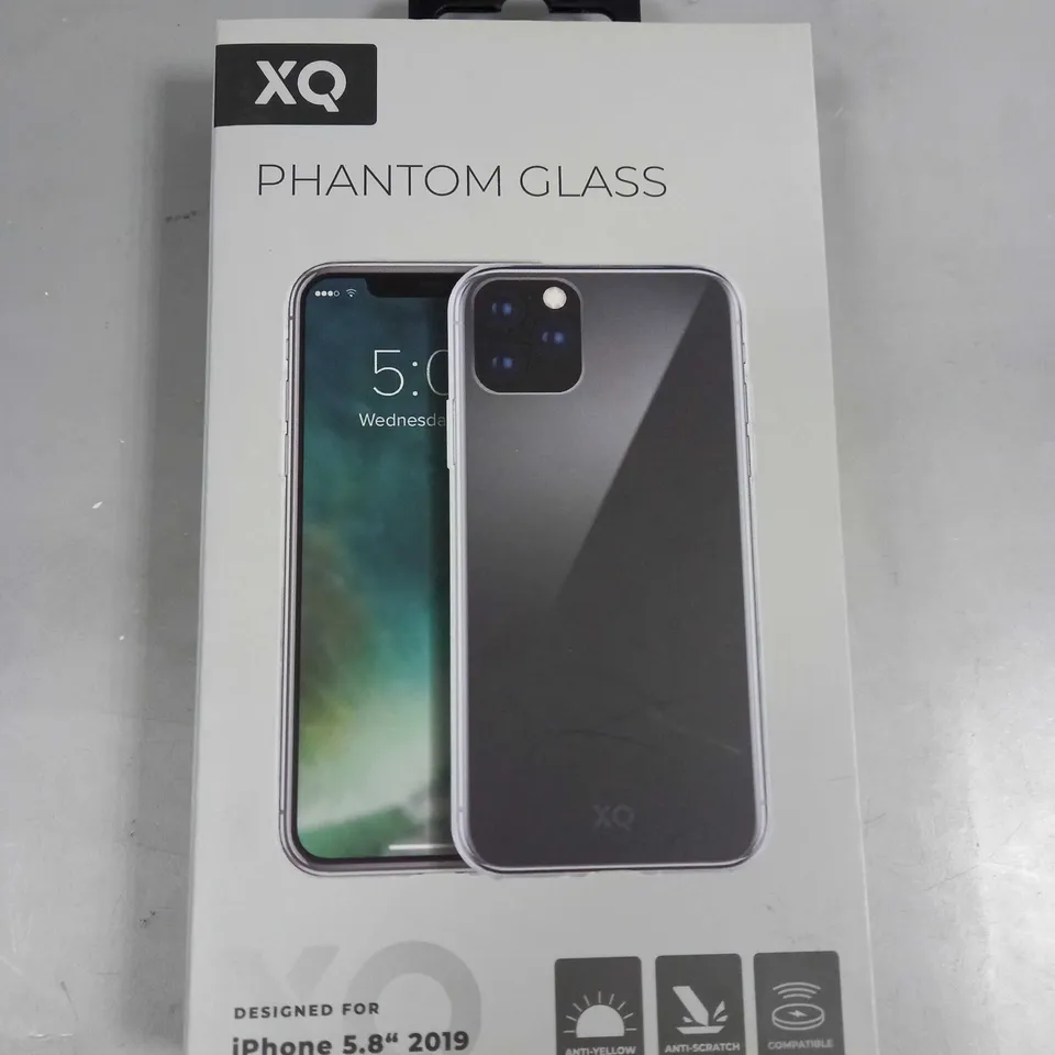 APPROXIMATELY 70 BRAND NEW BOXED XQ PHANTOM IPHONE 5.8" 2019 MODEL 