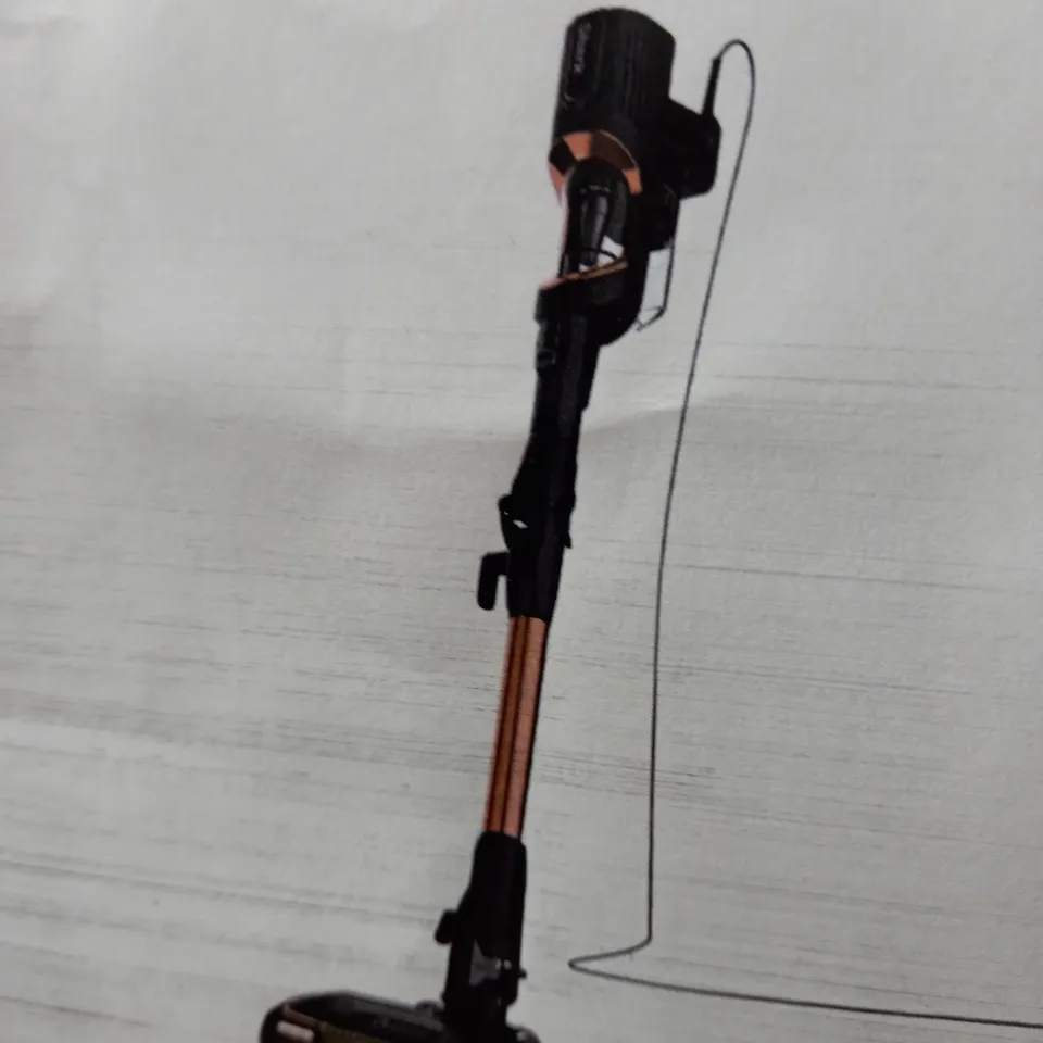 SHARK CORDED STICK VACUUM HZ500UKT