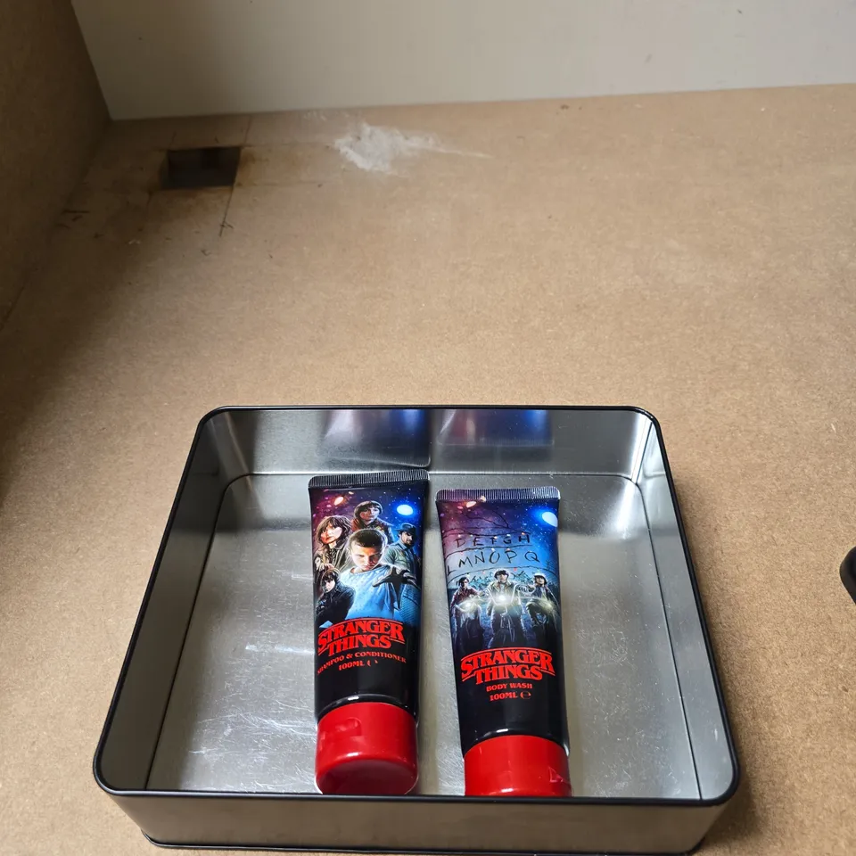 STRANGER THINGS BATH & BODY GIFT SET – 2 X 100ML BODY WASH AND SHAMPOO CONDITIONER