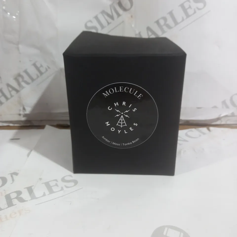 CHRIS MOYLES MOLECULE AMBER, MOSS, TONKA BEAN