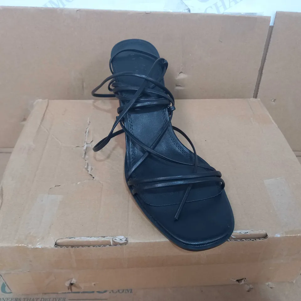 BOXED PAIR OF ASOS HEELS IN BLACK UK SIZE 9