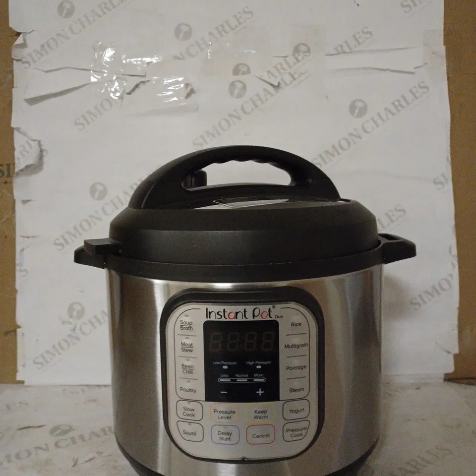 INSTANT POT DUO SMART PRESSURE COOKER
