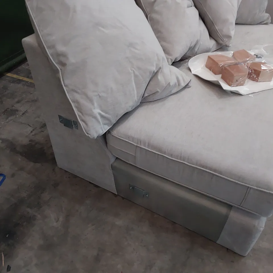 DESIGNER TWO SEATER SECTION WITH SCATTER CUSHIONS LIGHT GREY FABRIC 