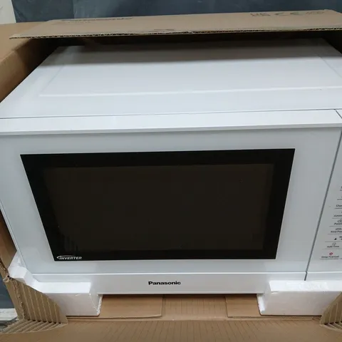 BOXED PANASONIC NN-ST45KWBPQ SOLO MICROWAVE