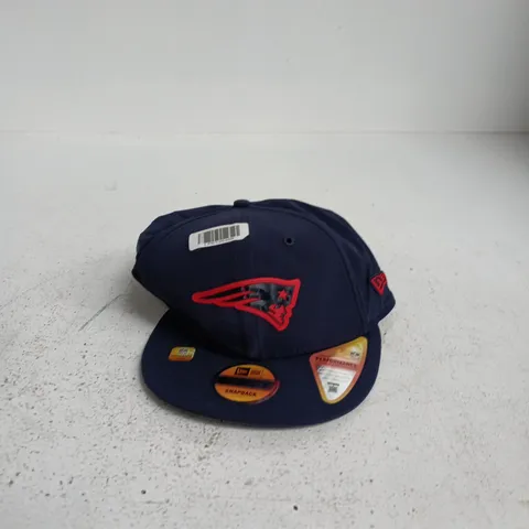 NEW ENGLAND PATRIOTS NAVY BLUE BASEBALL CAP β ONE SIZE (ADJUSTABLE)