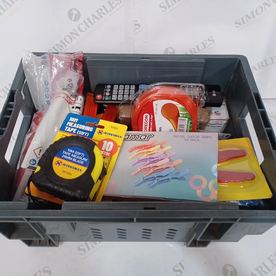 BOX TO CONTAIN APPROX. 20 X ASSORTED HOUSEHOLD PRODUCTS, INCLUDES DIY PRODUCTS, ANTI-SNORE ITEMS, HOME DÉCOR ETC 