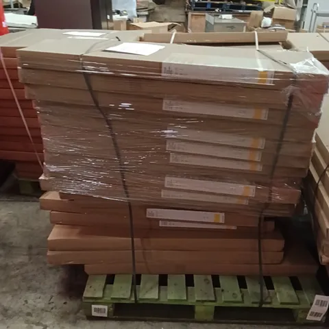 PALLET CONTAINING APPROXIMATELY 17 CURVED TOWEL RADIATORS