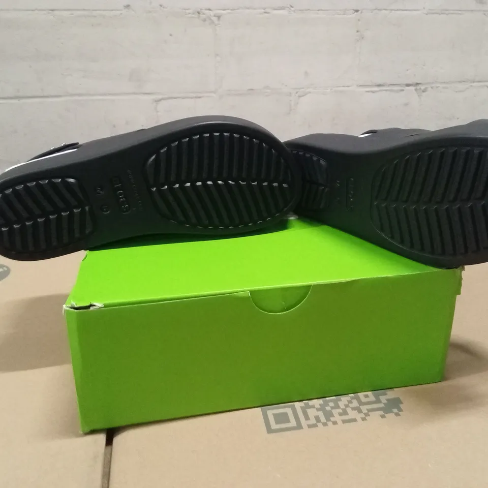 BOXED PAIR OF WOMEN'S BROOKLYN LOW WEDGE CROCS - BLACK // SIZE: 4
