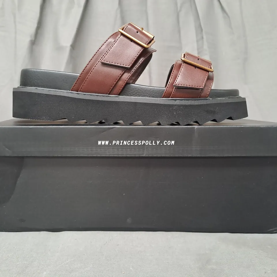 BOXED PAIR OF PRINCESS OPEN TOE SANDALS IN CHOCOLATE US SIZE 7