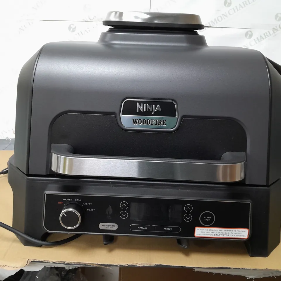 BOXED NINJA WOODFIRE PRO XL ELECTRIC BBQ GRILL & SMOKER - COLLECTION ONLY
