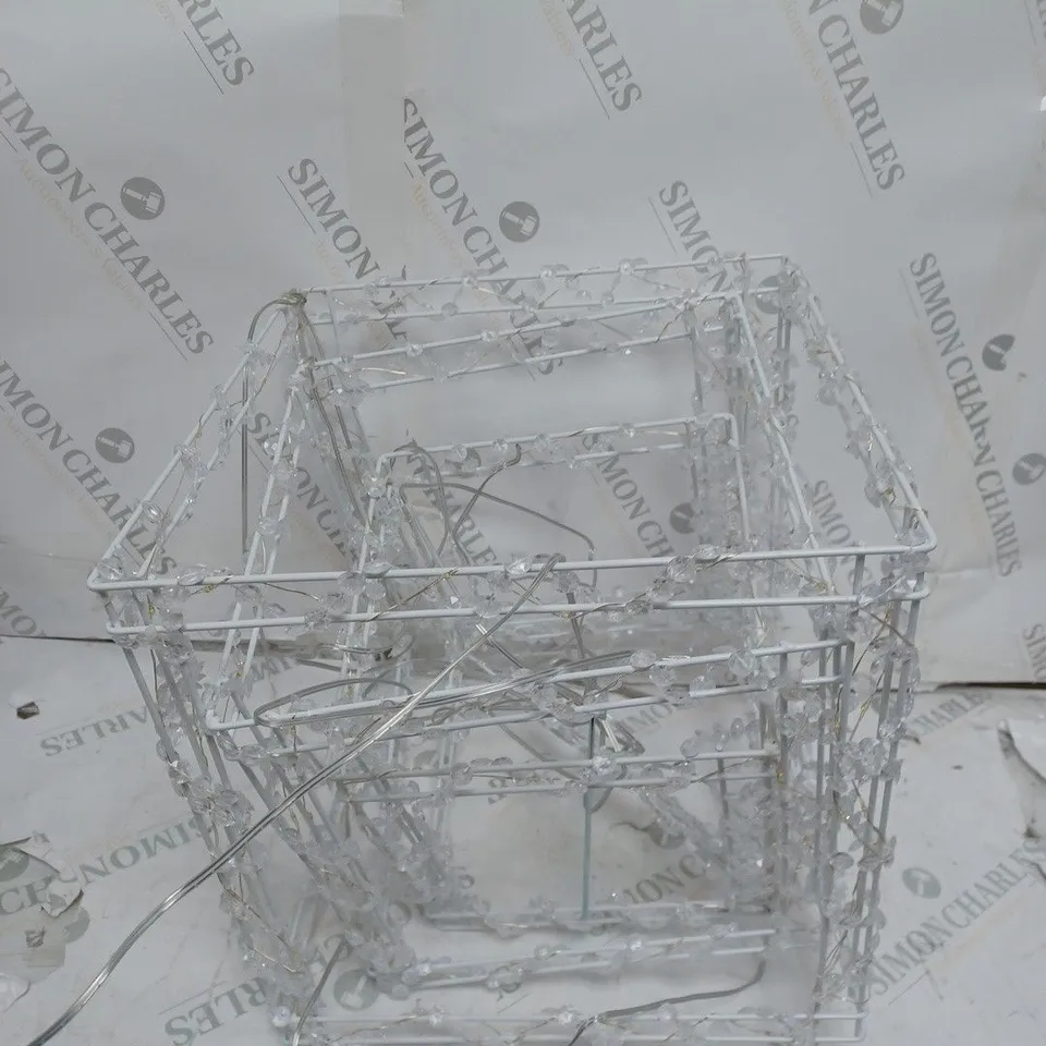 BOXED HOME REFLECTIONS STACKABLE INDOOR/OUTDOOR PRESENTS