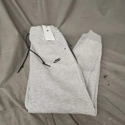 NIKE SLIM FIT TECH PANT – MEN'S TAPERED LEG, SIZE M, GREY