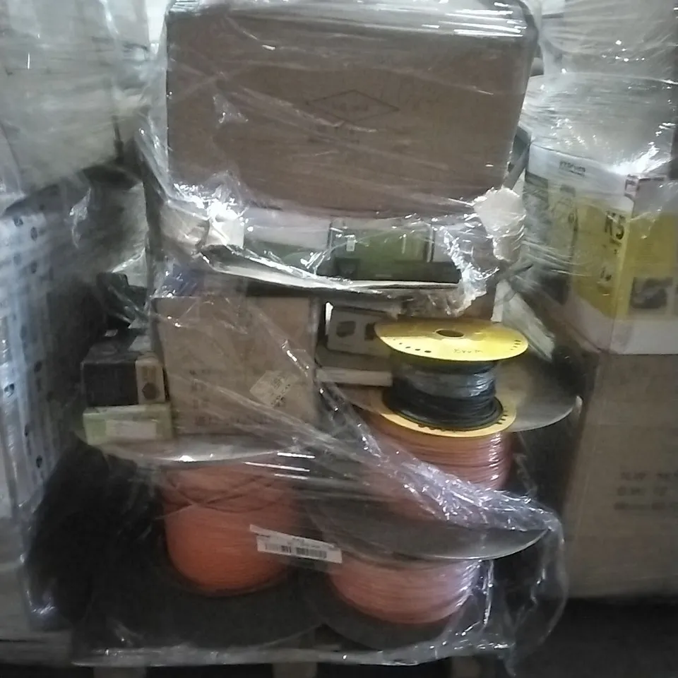 PALLET TO INCLUDE ELECTRICAL CABLE REELS,EXTERNAL HARD DISCS, POWER SUPPLY AND OTHER ASSORTED ITEMS...