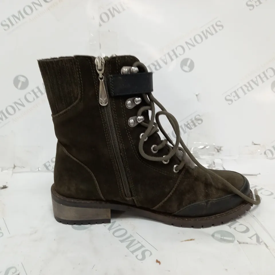 EMU AUSTRALIA WALDRON MIX BOOT DARK OLIVE UK SIZE 5M/6W