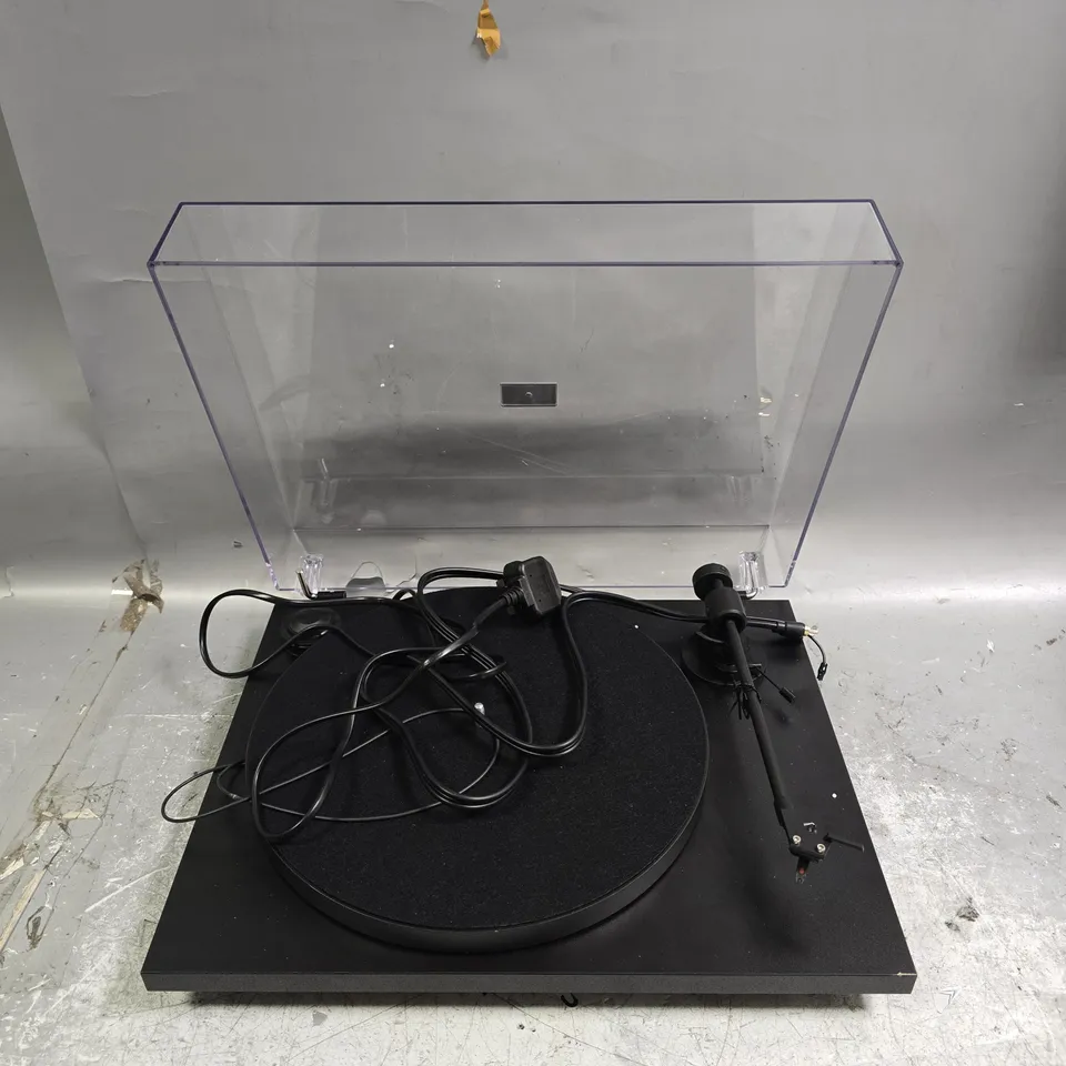 BOXED PROJECT PRIMARY E TURNTABLE - BLACK