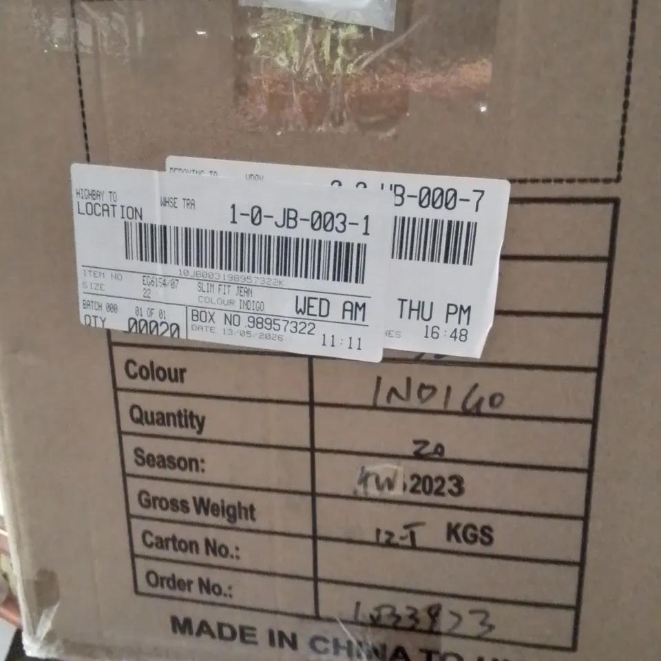 BOXED BRAND NEW APPROXIMATELY 20 JULIPA SLIM FIT JEANS INDIGO SIZE 22