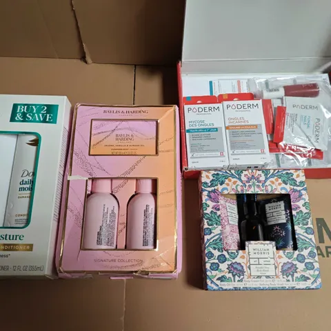 LOT OF HEALTH AND BEAUTY ITEMS TO INCLUDE DOVE SHAMPOO & CONDITIONER; BAYLIS & HARDING SET AND PODERM NAIL CARE SET