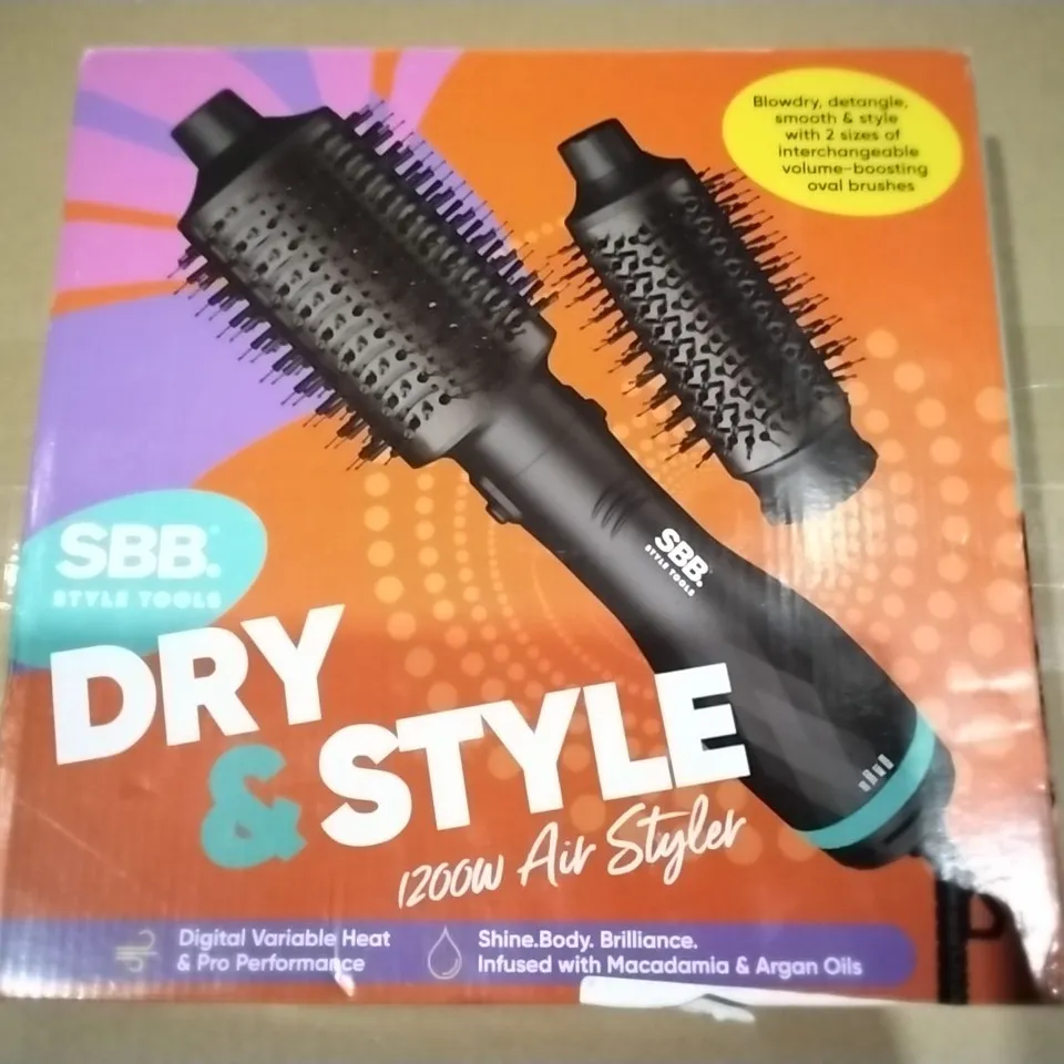 BOXED SBB STYLE TOOLS DRY AND STYLE 1200W STYLER