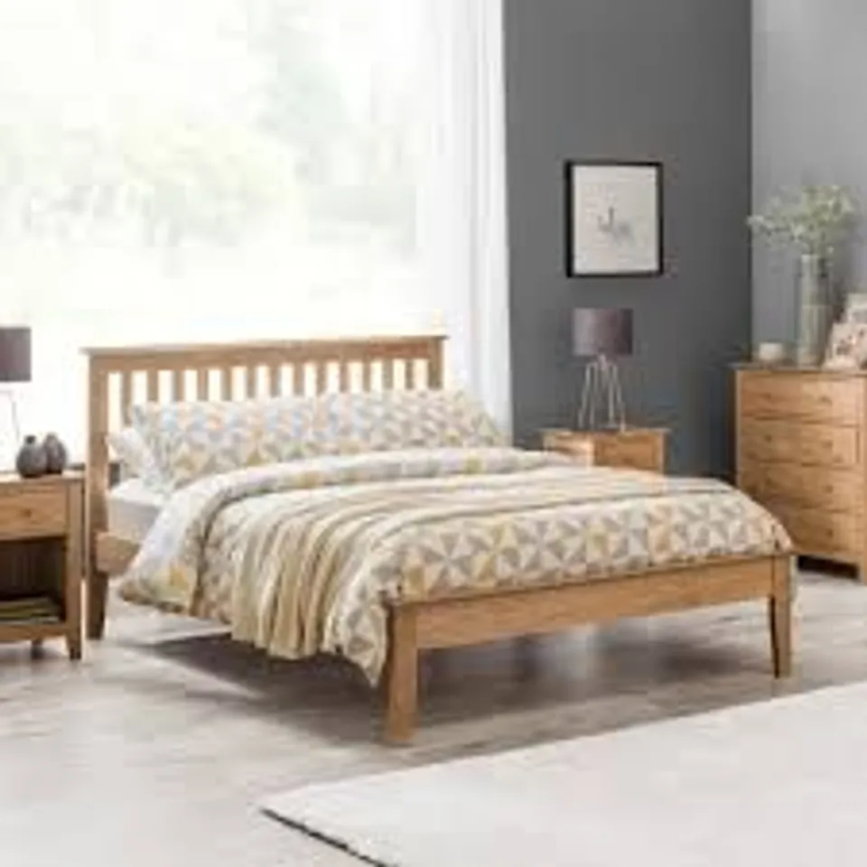 BOXED JULIAN BOWEN SALERNO WOODEN BED, KING SIZE - OAK (2 BOXES)