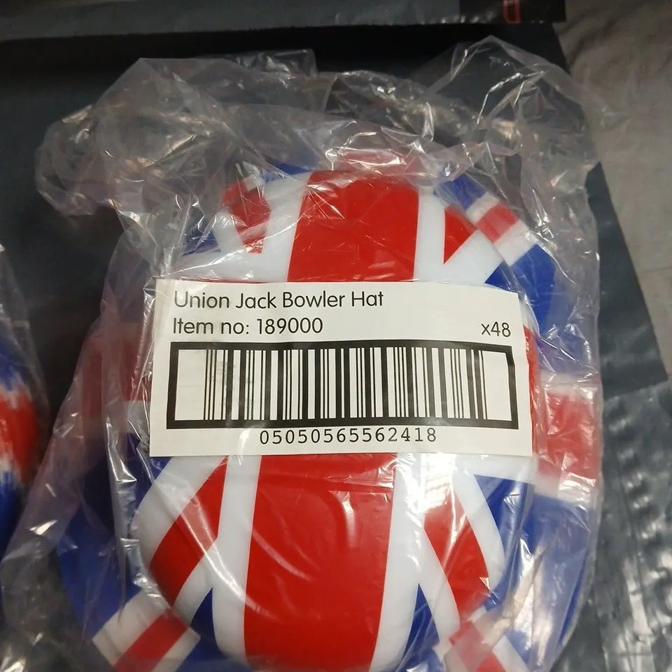 PACK OF 48 UNION JACK BOWLER PARTY HATS