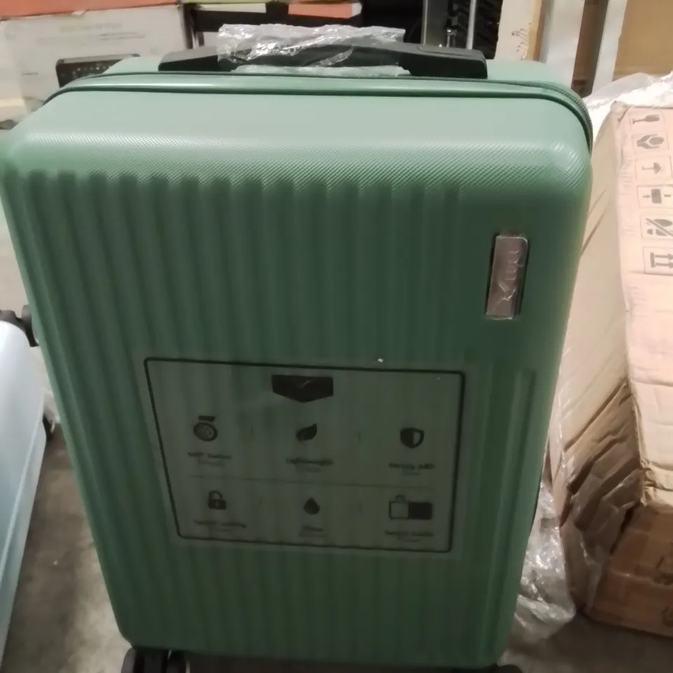 LUGG TRAVEL SUITCASE GREEN