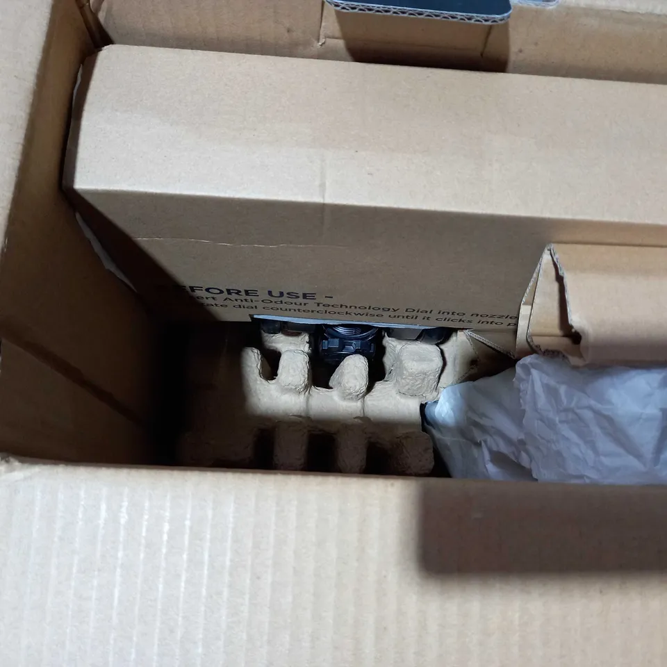 SHARK STRATOS CORDLESS VACUUM W/ANTI HAIR WRAP & CLEAN SENSE IQ IZ400UKT