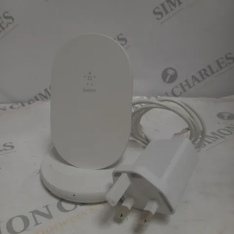 BELKIN BOOST CHARGE WIRELESS CHARGING STAND