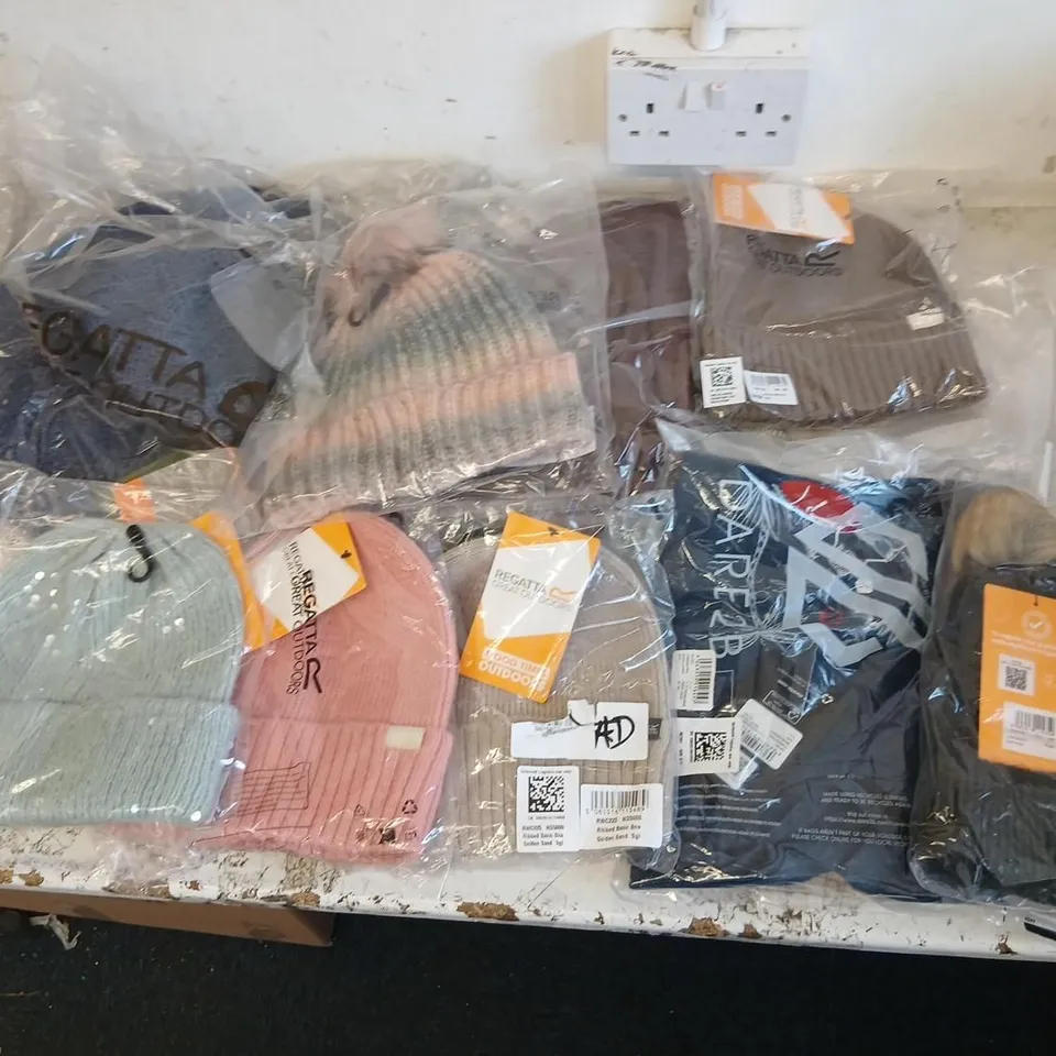 APPROXIMATELY 10 ASSORTED BRAND NEW REGATTA CLOTHING ITEMS