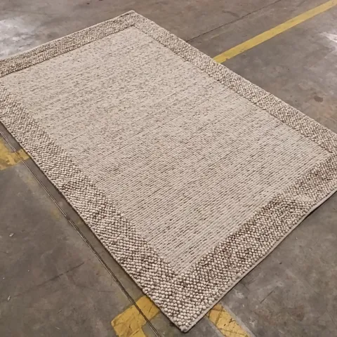 QUALITY DESIGNER AREA RUG - APPROXIMATELY 245CM X 160CM