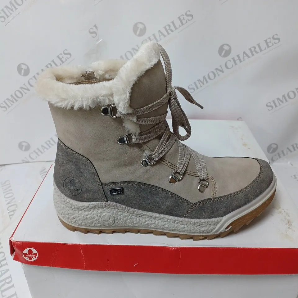 BOXED PAIR OF RIEKER ANTISTRESS WATER RESISTANT WARM HIKING BOOTS CREAM UK SIZE 6