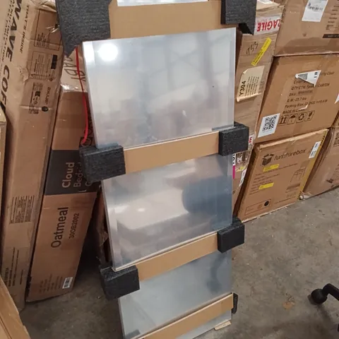 BOXED MIRROR 