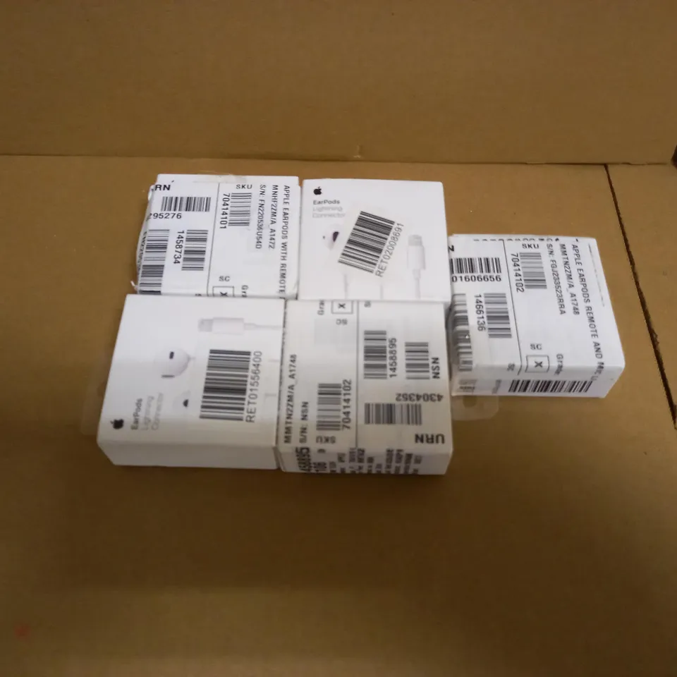 LOT OF 5 APPLE EARPODS 