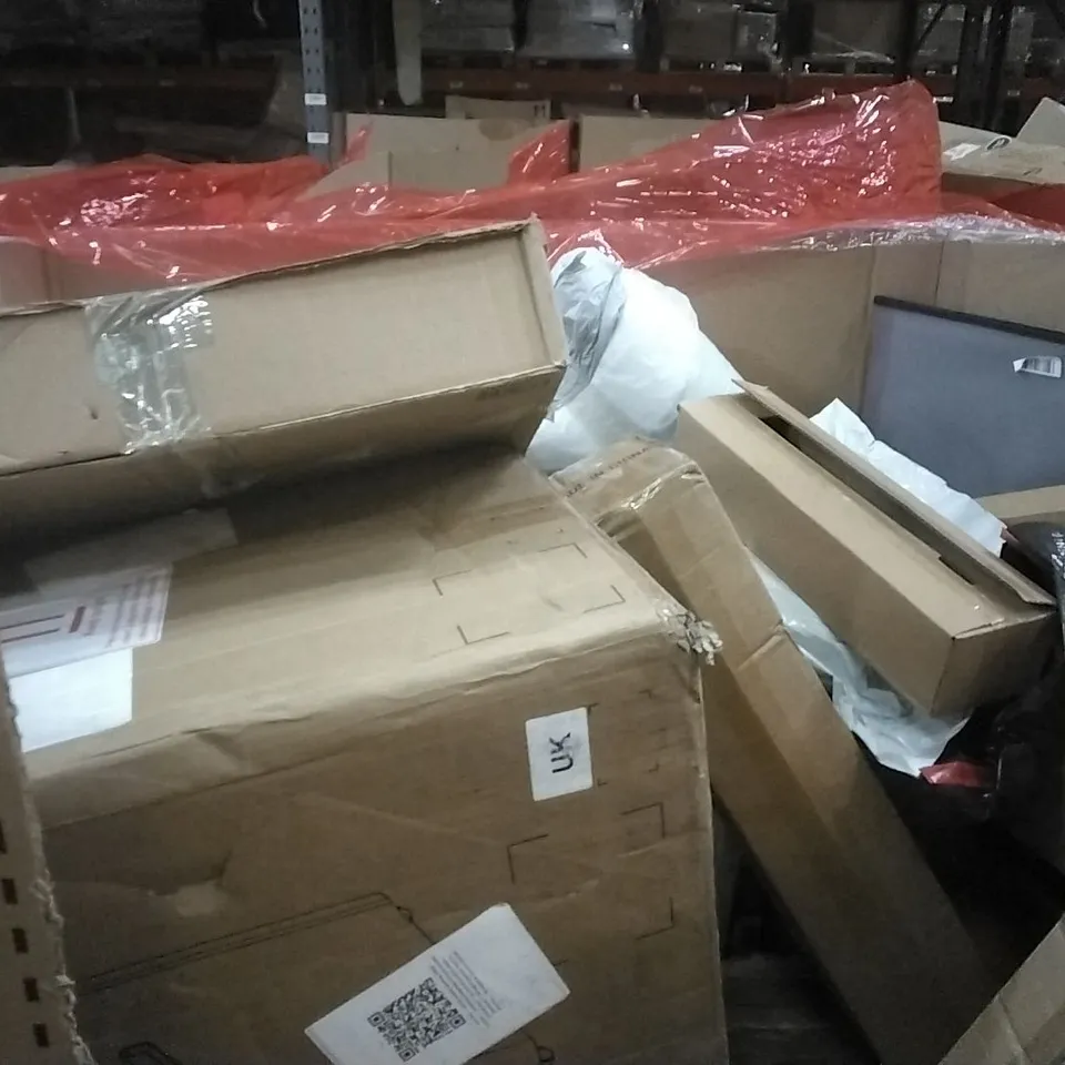 PALLET OF HOUSEHOLD ITEMS TO INCLUDE SHREDDER, CLOTHES AIRER, PETKIT CRYSTAL LITTER SET,TOILET SEAT, BRUSH,DARTBOARD AND OTHER ASSORTED ITEMS...