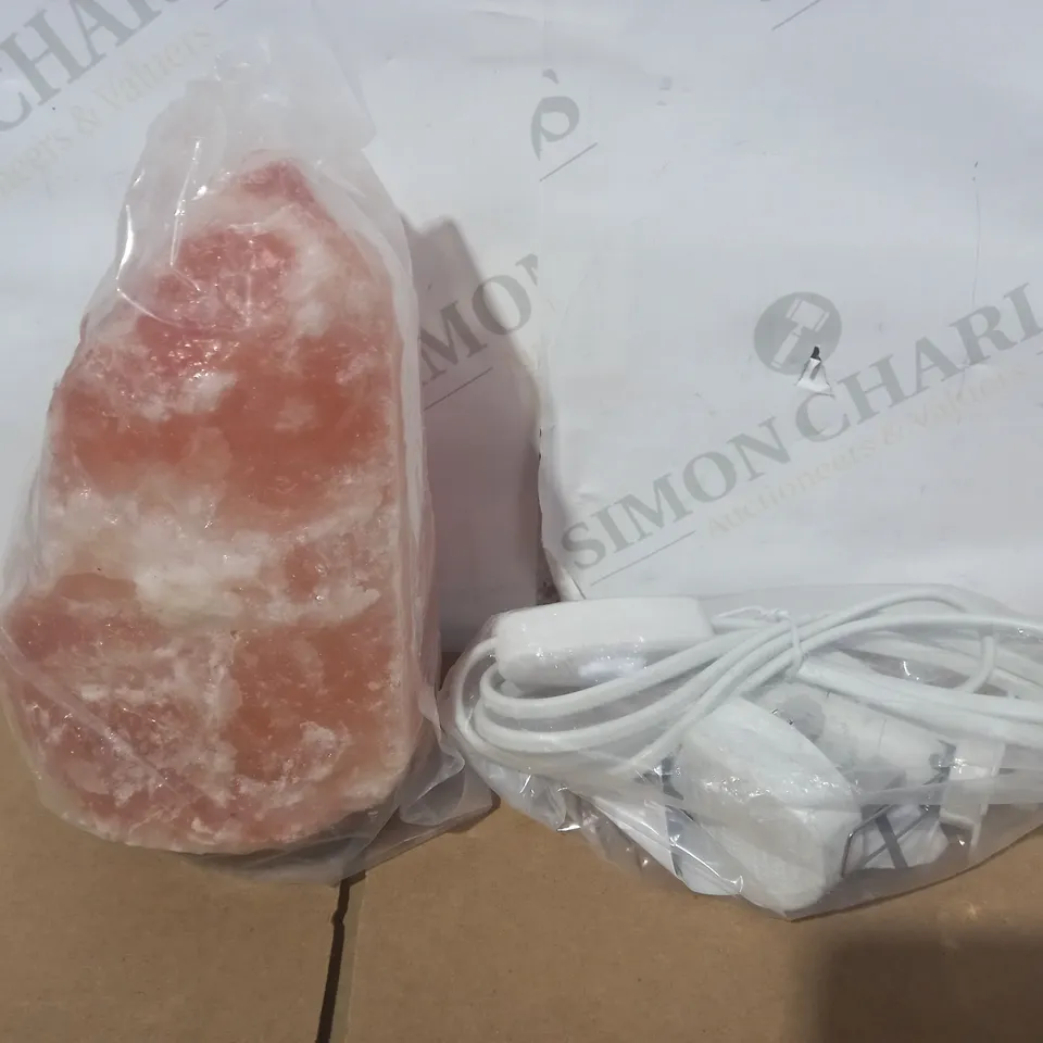 HIMALAYAN ROCK SALT LAMP RRP £44
